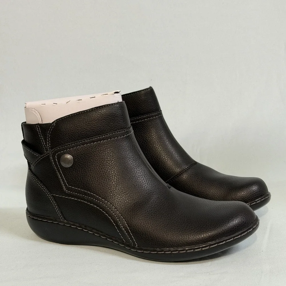 Clarks Collection‎ Size-8.5M Women Ashland Mabel Boot, Black Tumbled Leather